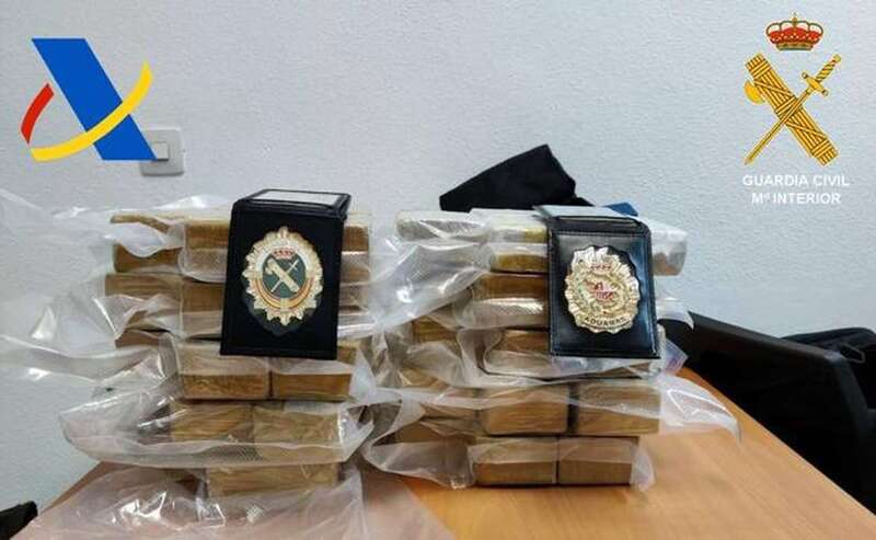 Droga que iba en la maleta/TA.